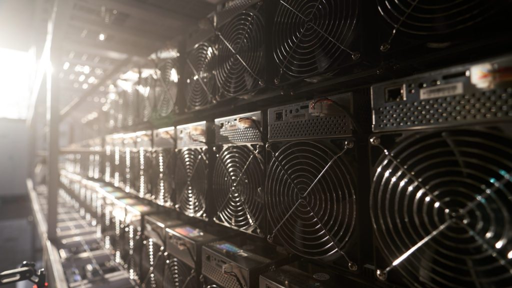 Les sociétés minières de Bitcoin ont vendu 100% de leur production de BTC en mai