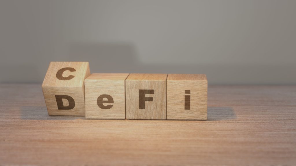 CeFi vs DeFi - Entre adoption et avenir du système financier